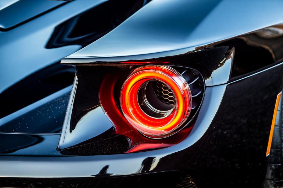 Детали экстерьера Ford GT (H121) 2018 года  (фото 14 из 85)